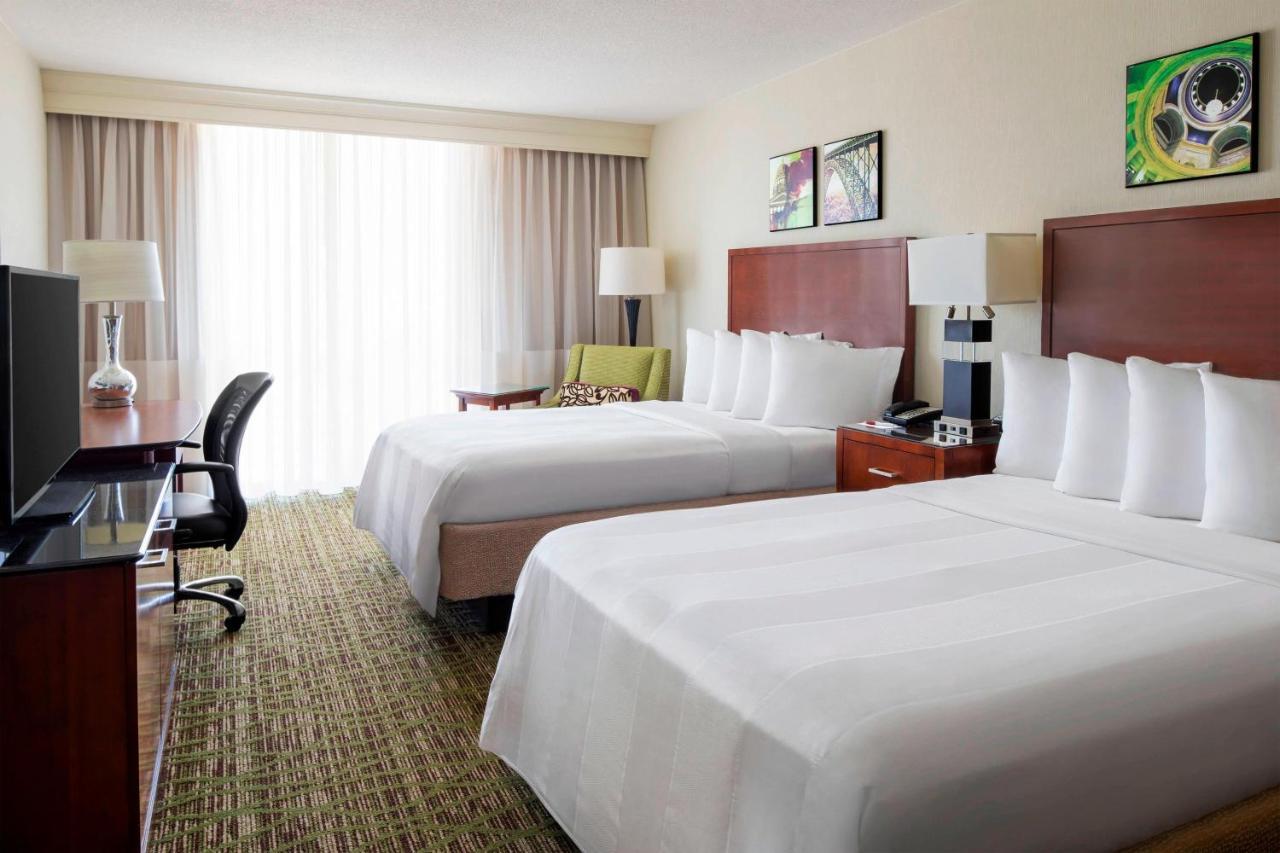 Charleston Marriott Town Center Hotel Екстериор снимка