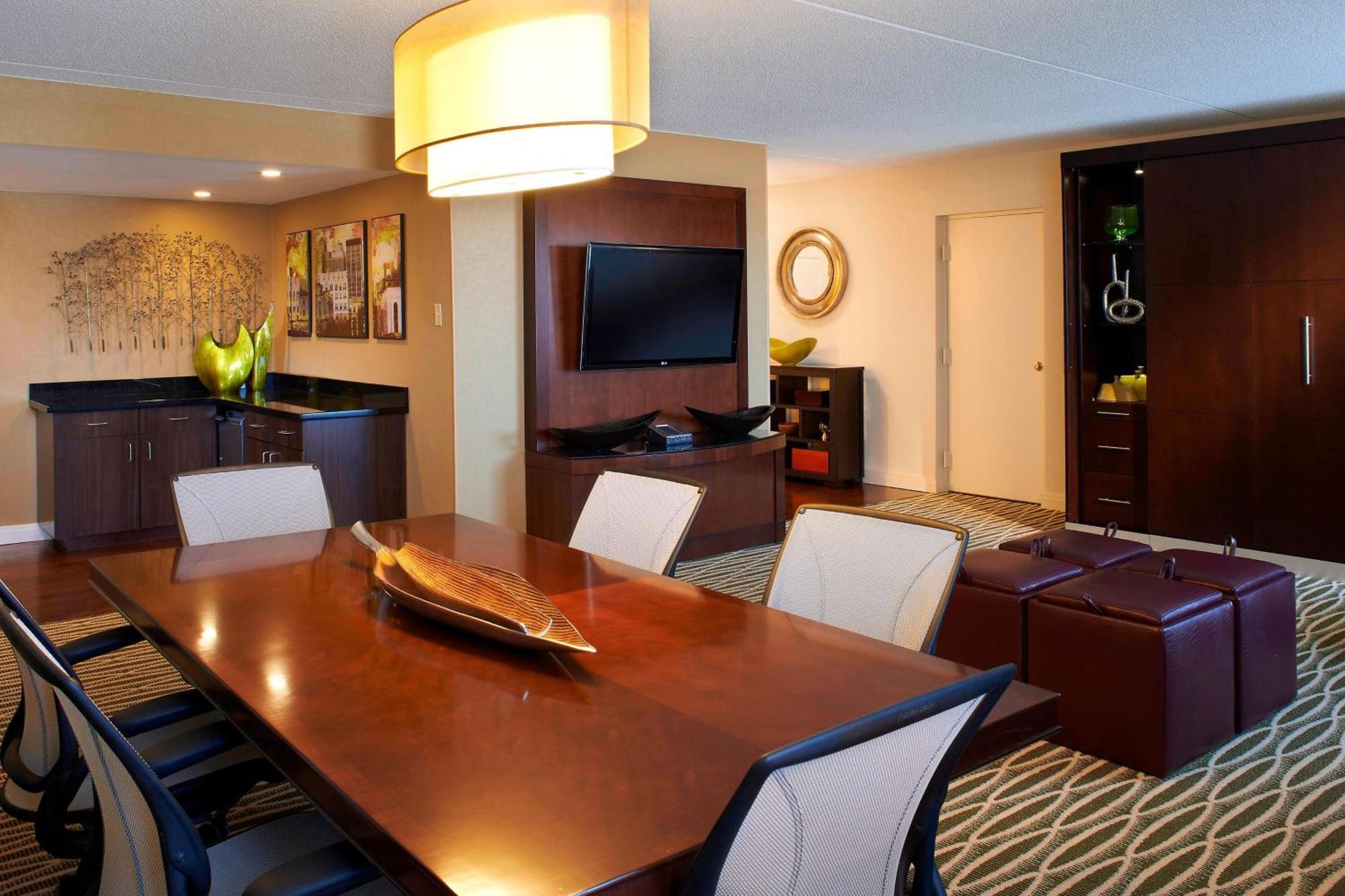 Charleston Marriott Town Center Hotel Екстериор снимка
