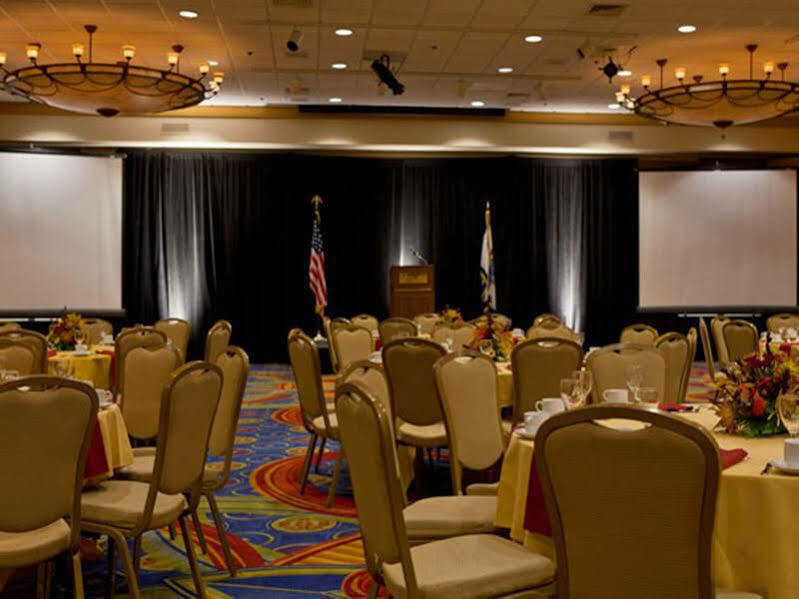 Charleston Marriott Town Center Hotel Екстериор снимка